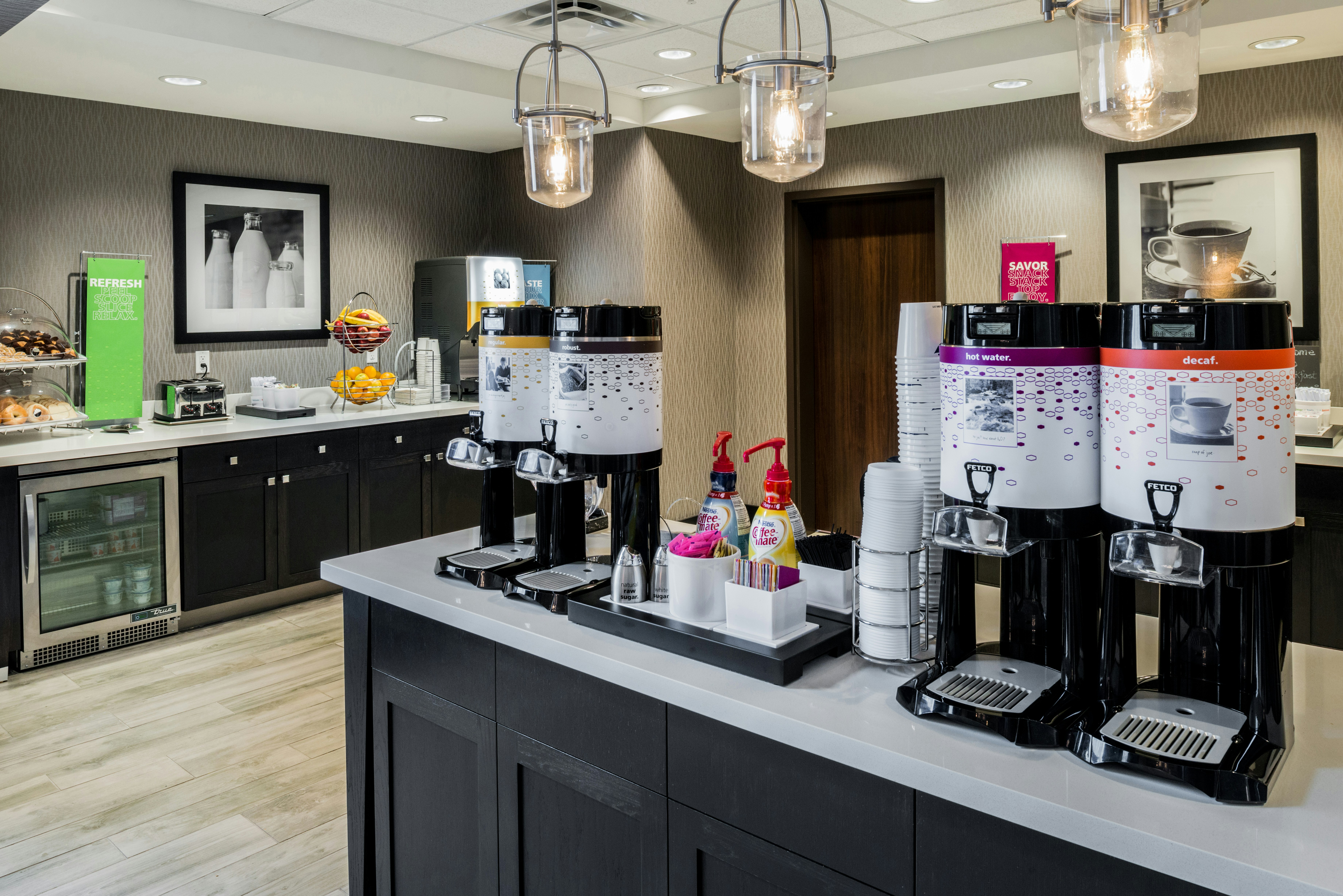 Hampton Inn & Suites Wixom 28/61