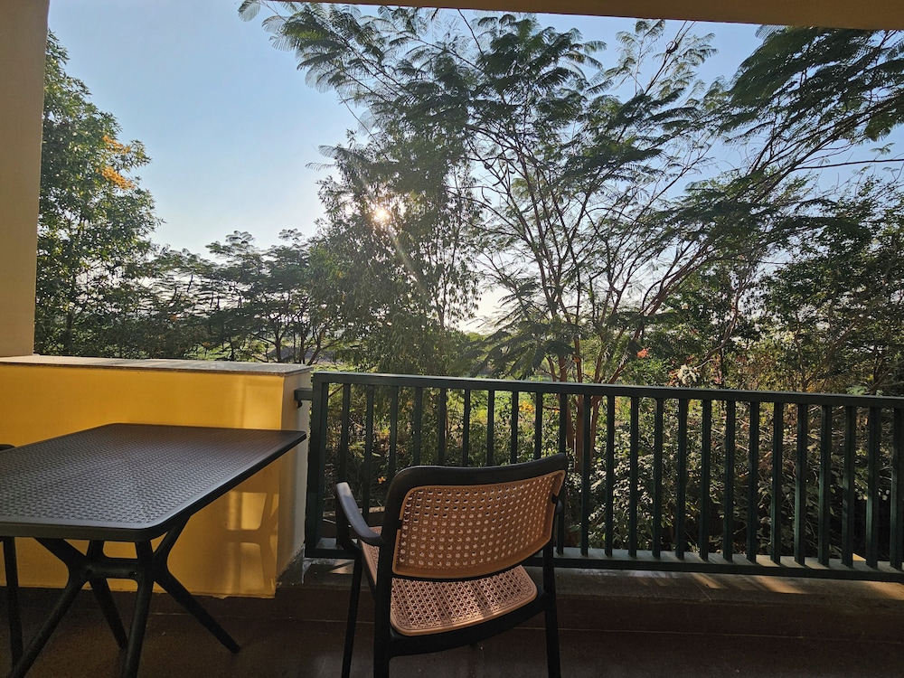 The Fern Wisteria Resort Dhari 41/53