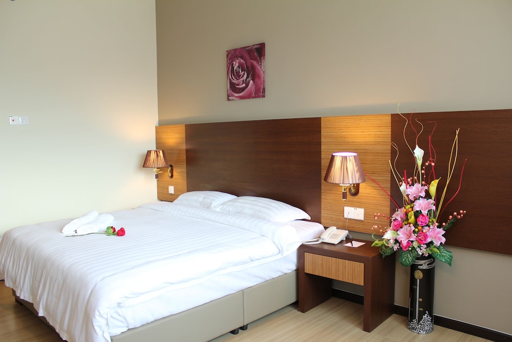 Aroma Hotel 7/25