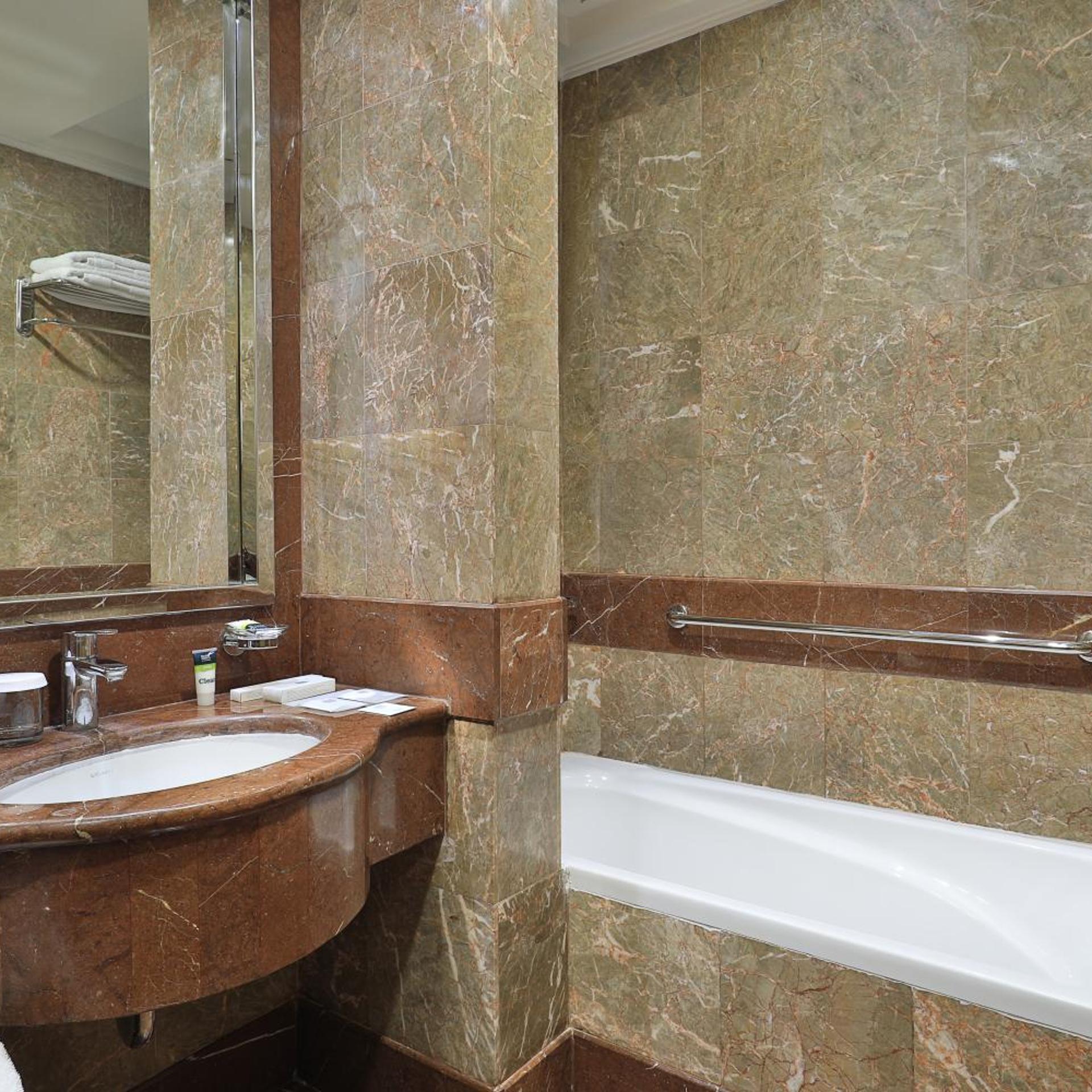 غرفة كلاسيكية بسريرين منفصلين، فور بوينتس باي شيراتون الفندقية(Four Points By Sheraton Makkah Al Naseem) 5/5