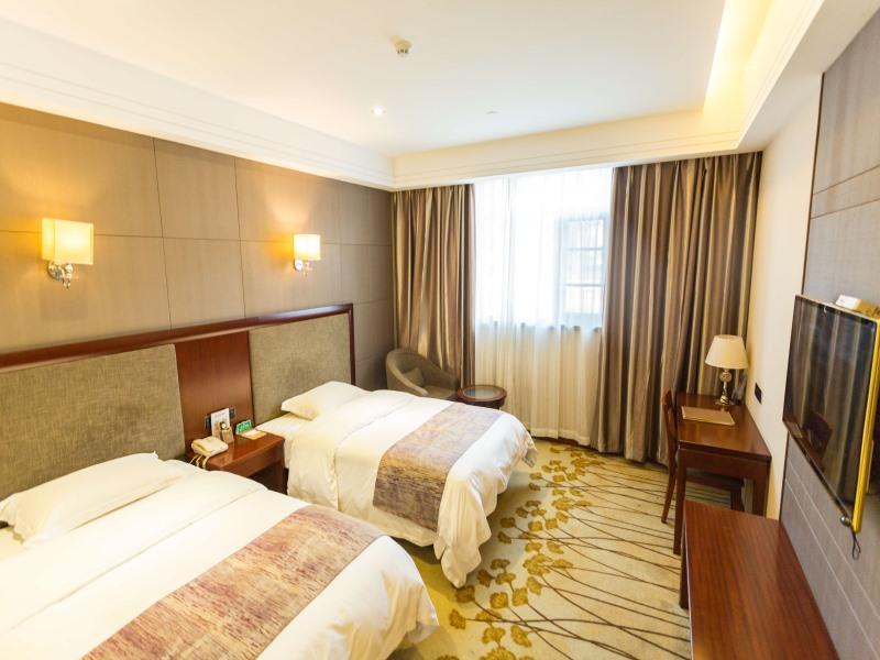 GreenTree Alliance Pudong New District Disneyland North Gate Hotel 8/42