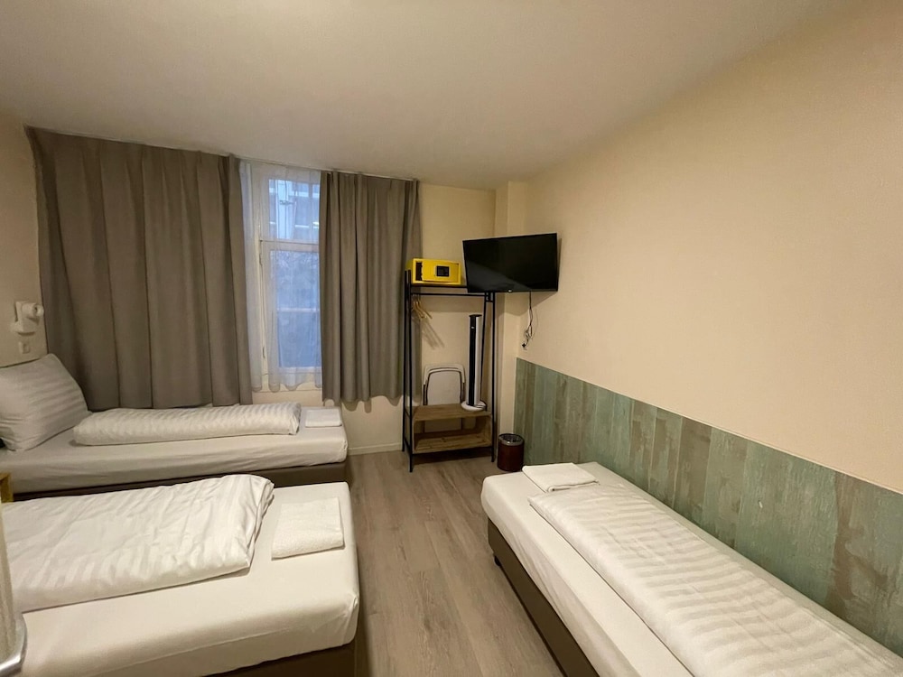 Damrak Inn 36/71