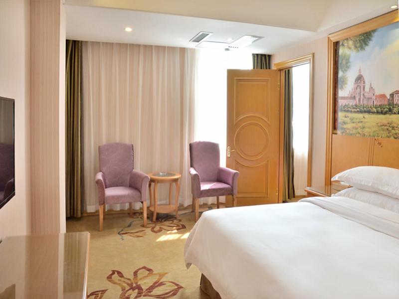 Vienna Hotel (Hefei Mingzhu Square University Town) 17/25