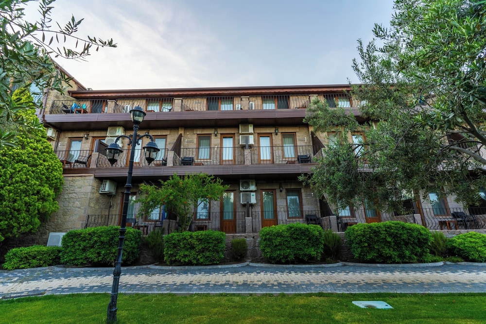 Assos Park Hotel 4/64