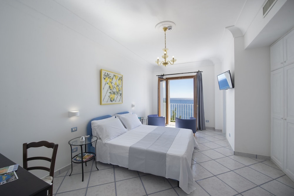 Maresca Hotel Praiano 16/78