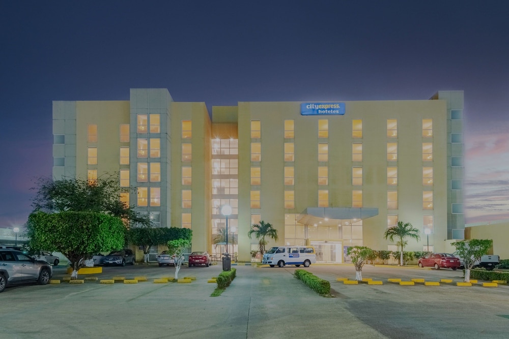 City Express by Marriott Minatitlan 8/61