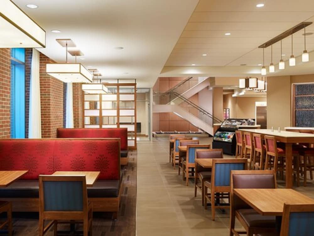 Hyatt Place Bloomington/Normal 42/56