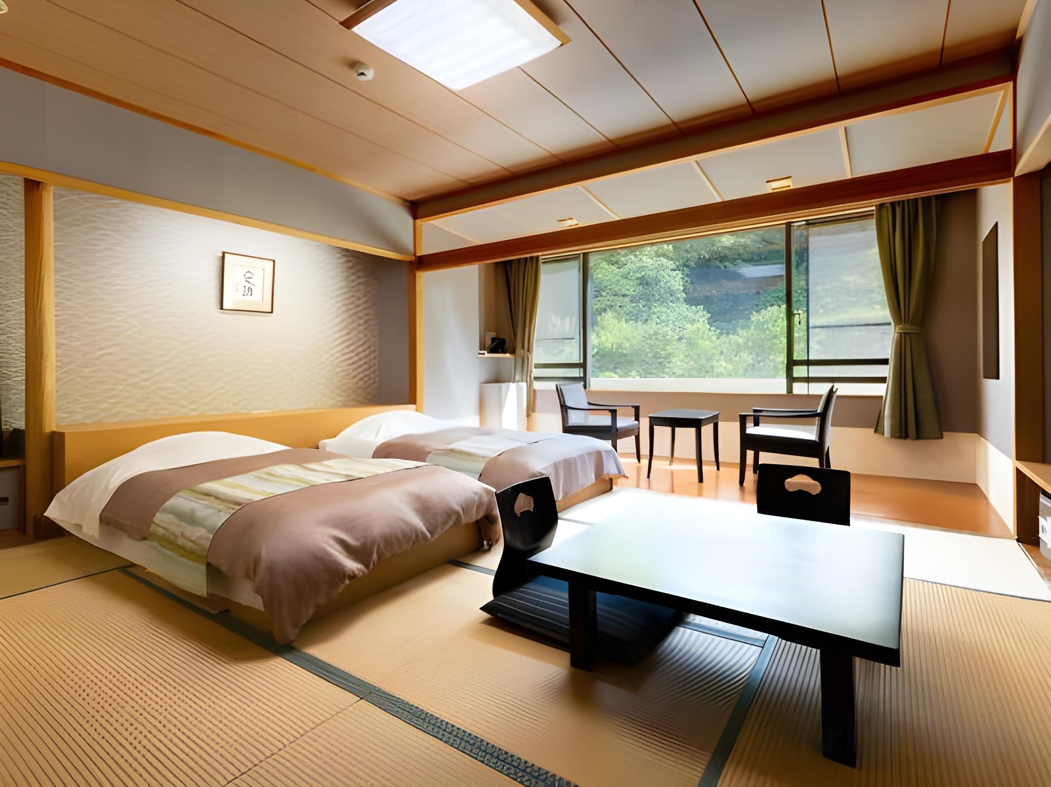 Room, Twin Beds