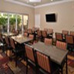 Best Western Plus Black Oak 57/76