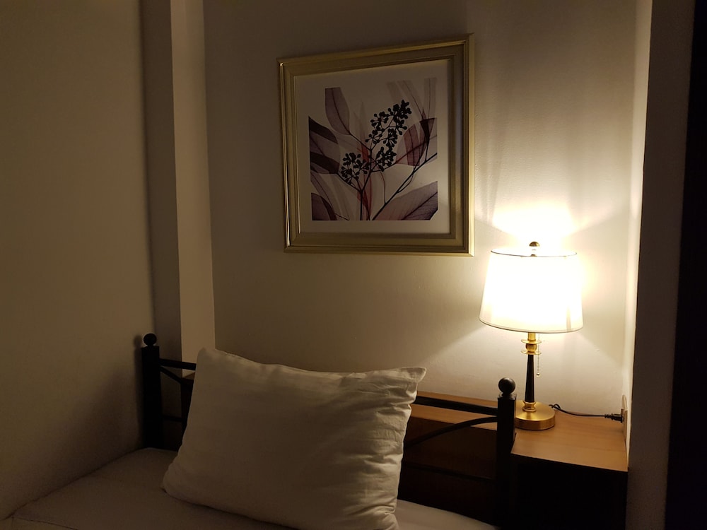 Memory Hotel 37/65