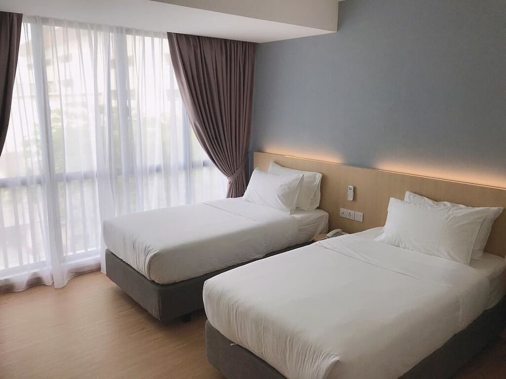 MIYABI HOTEL PERMAS 11/50