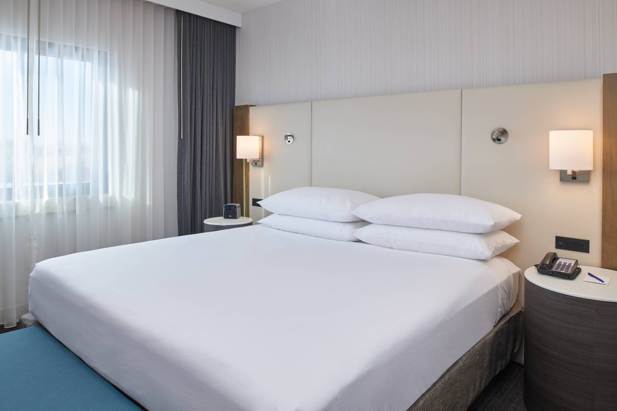 Room at Delta Hotels by Marriott Detroit Novi, FARMINGTON HILLS - MI