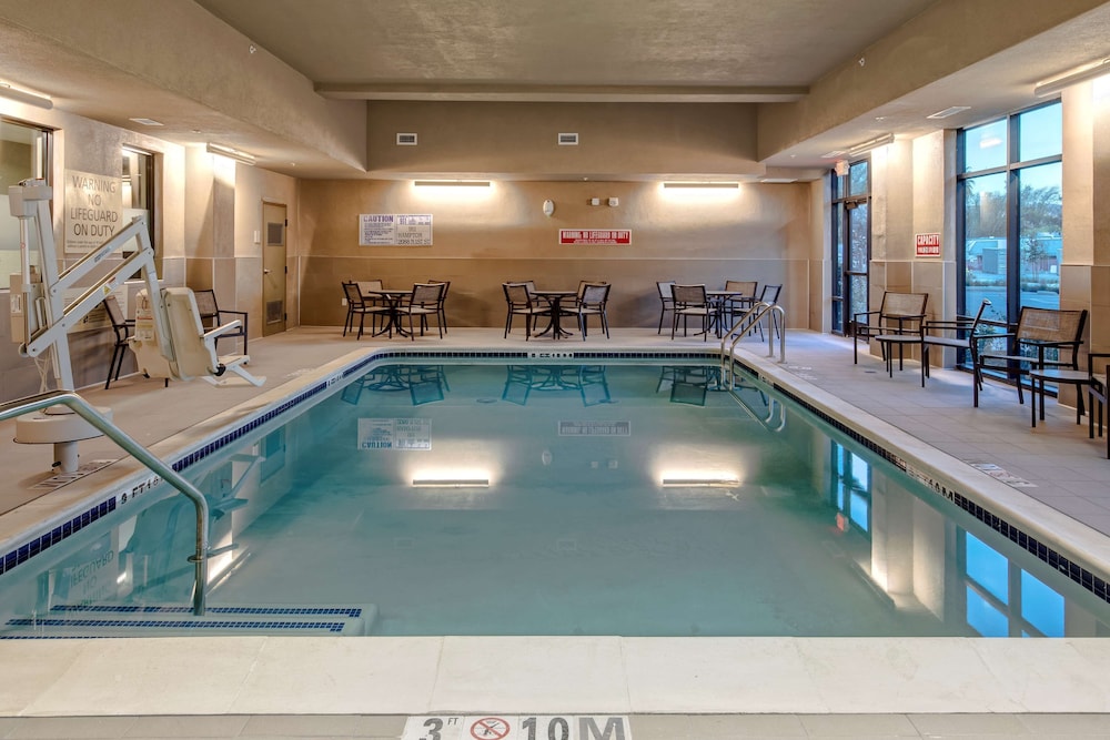 Hampton Inn and Suites San Jose Airport 19/30