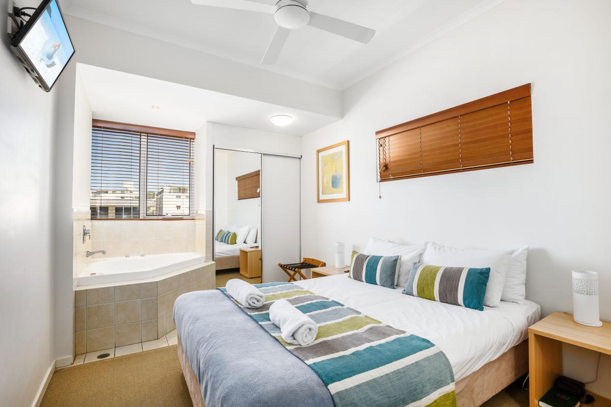 1 Bedroom, Roof Top, Apartment