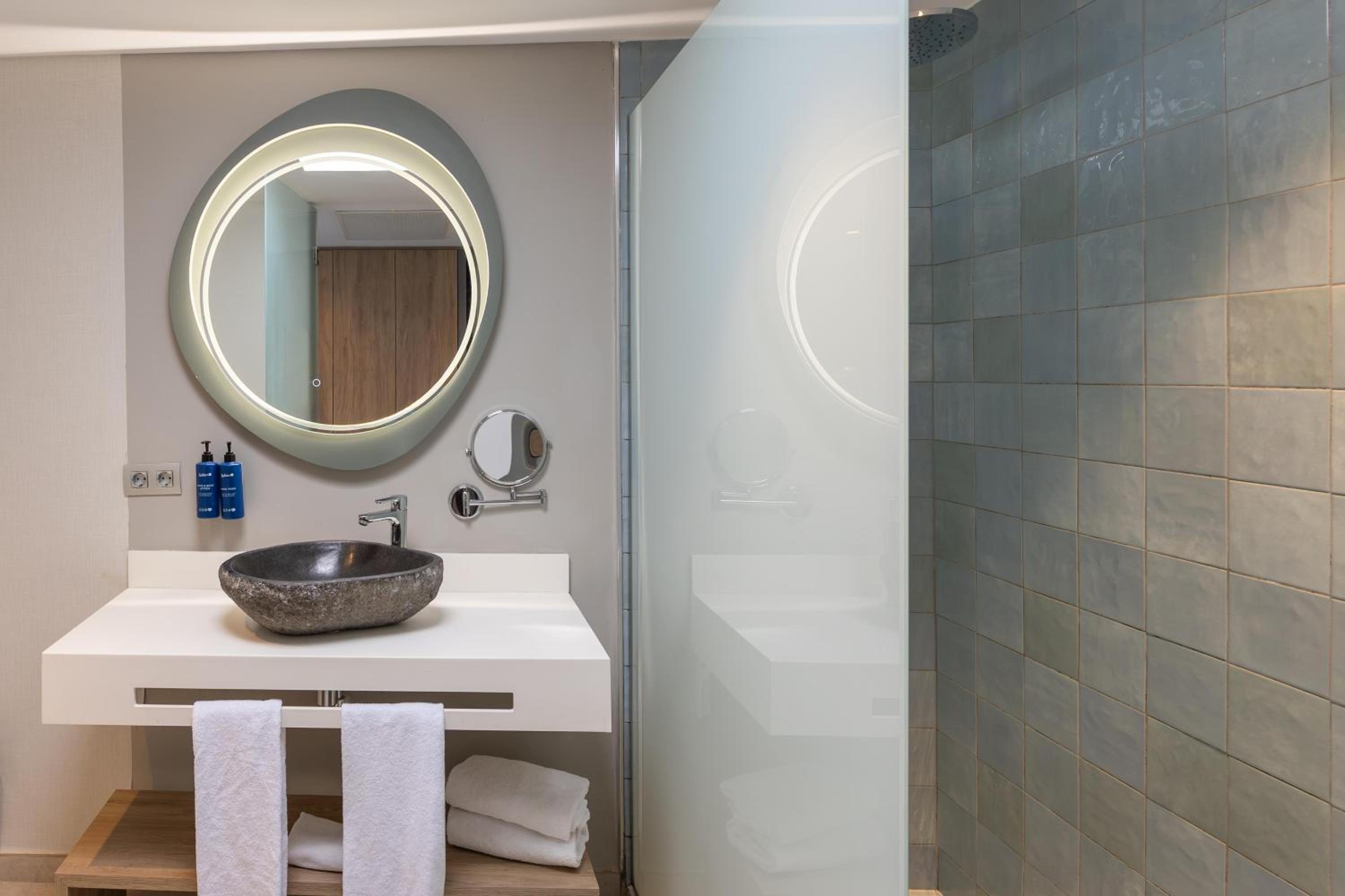 Ocean, Suite, Sea Front, Radisson Blu Resort Lanzarote Adults Only 5/5