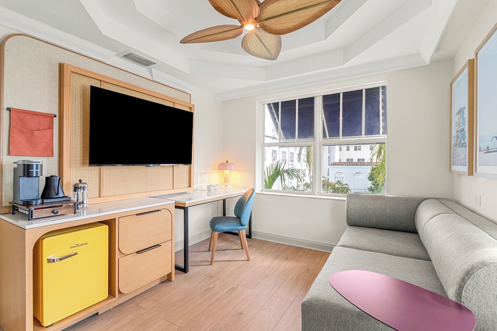 Corendon South Beach Miami 44/61