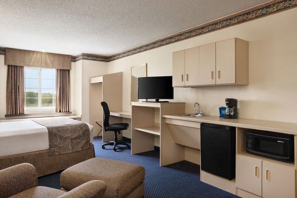 Travelodge By Wyndham Fort Scott 28/39