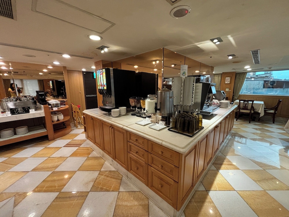 Royal Seasons Hotel Taipei 9/50