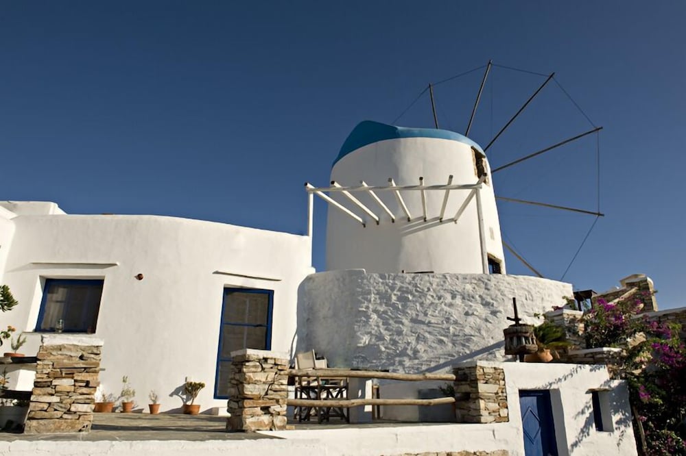 Windmill Bella Vista 1/55
