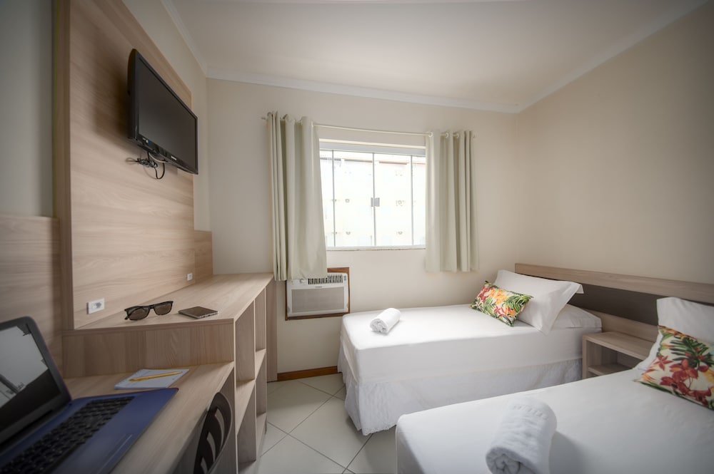 Apart Hotel Roberto Monteiro 25/77