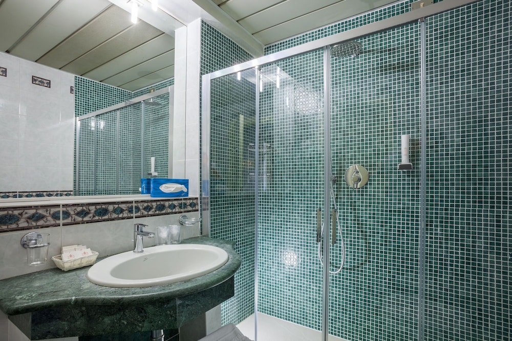 Terme Bristol Buja 33/35