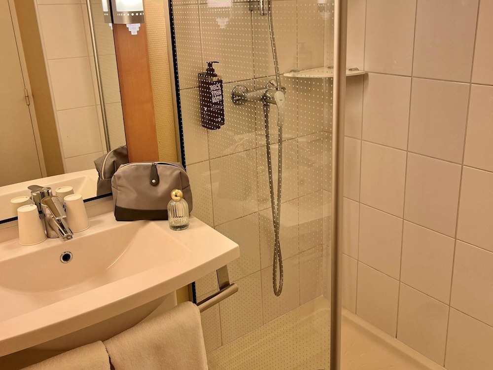 Ibis Hotel Alencon 44/45