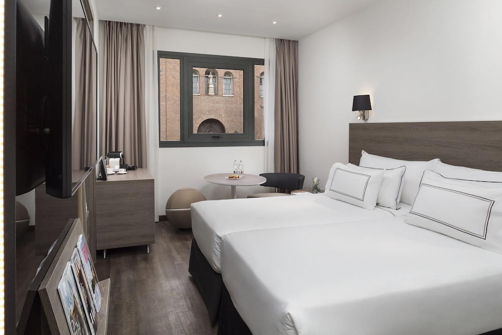 Melia Madrid Serrano 11/71