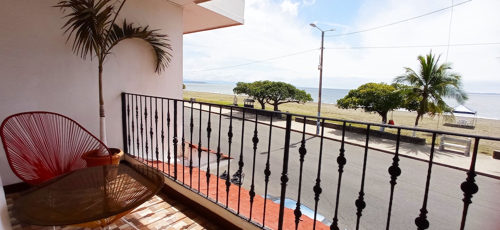 Hotel Las Brisas 2/34