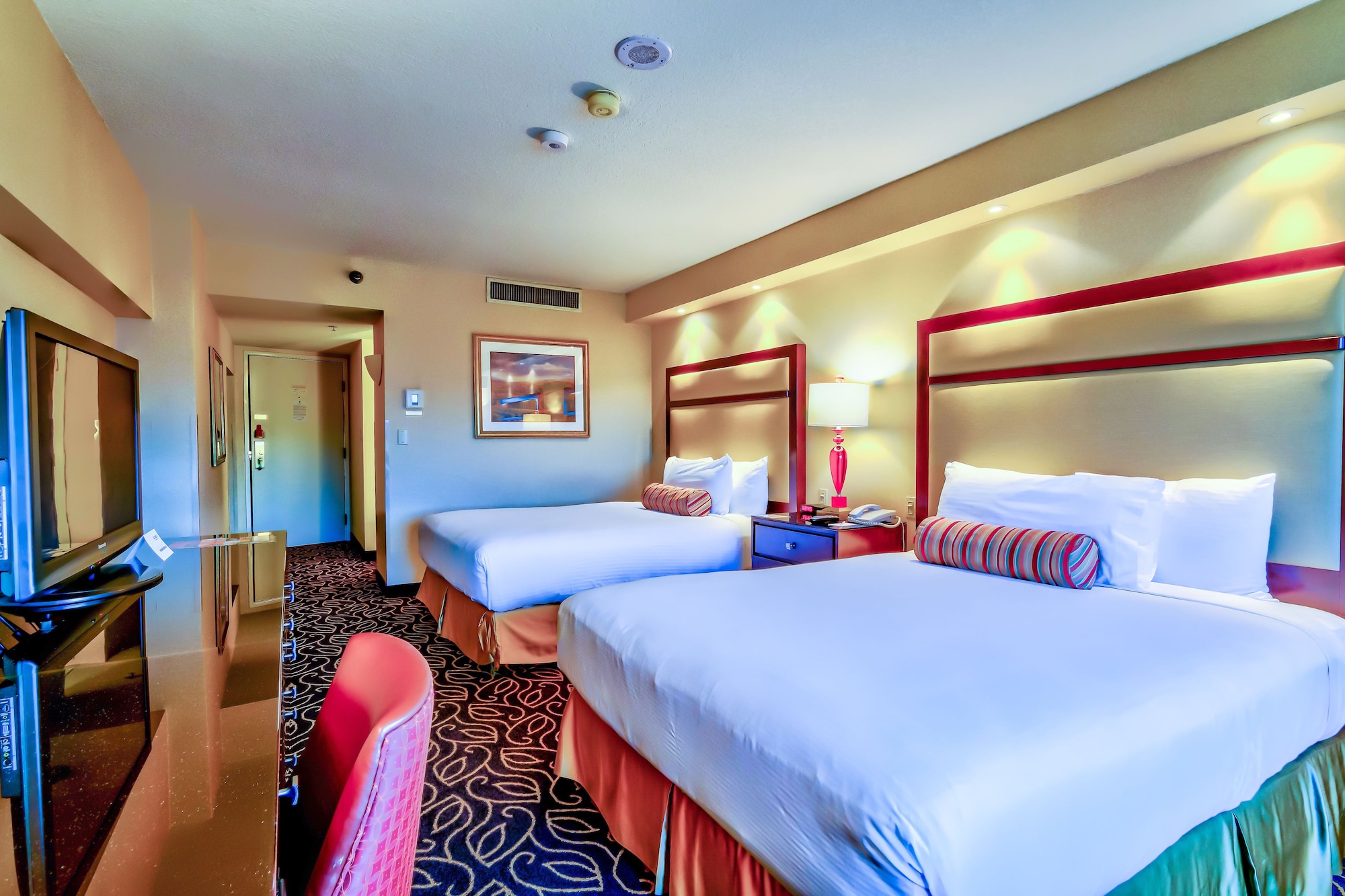 PREMIUM, 2 QUEEN BEDS
