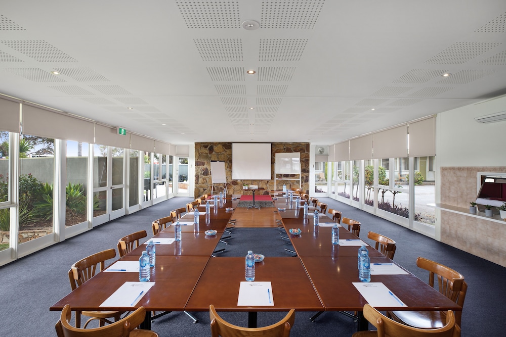 ADELAIDE ROAD MOTOR LODGE 42/49