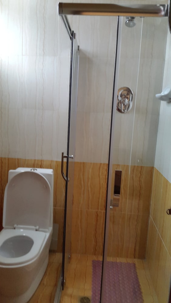 C Fun Addis Hotel 49/50