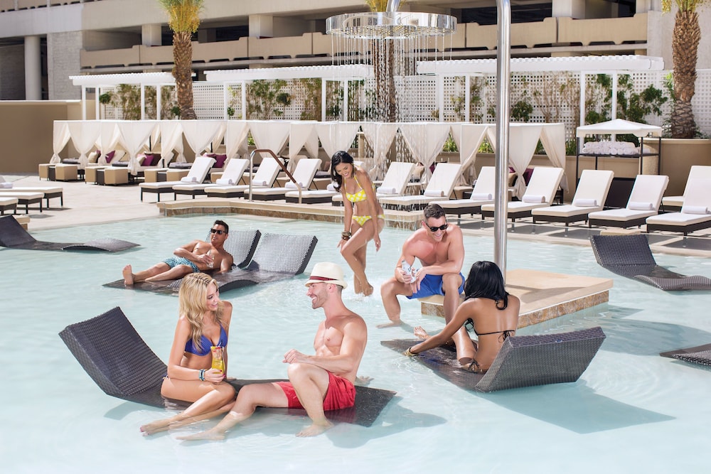 Harrah's Las Vegas - A Caesars Rewards Destination 62/66