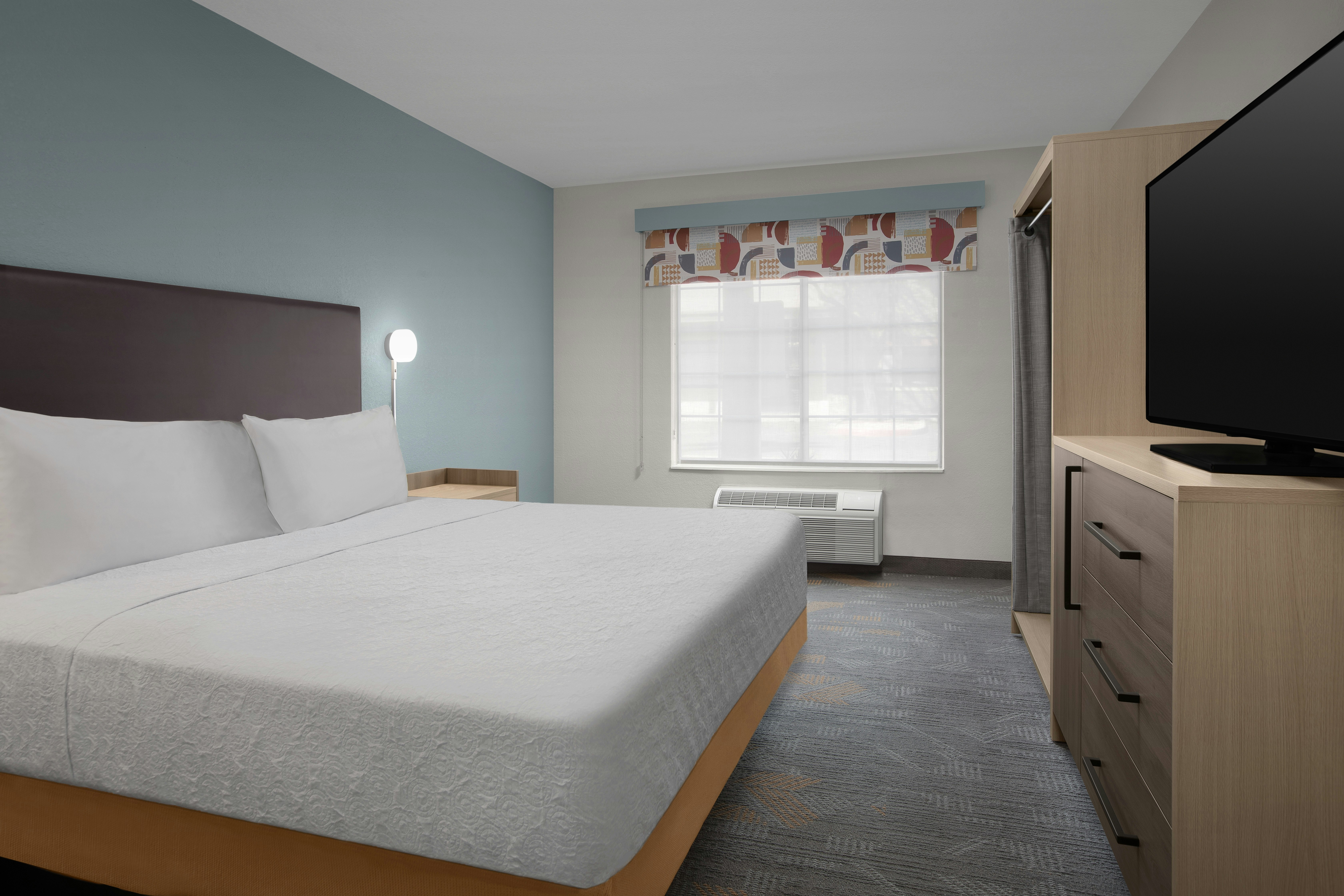 1 BEDROOM, SUITE, KING BED