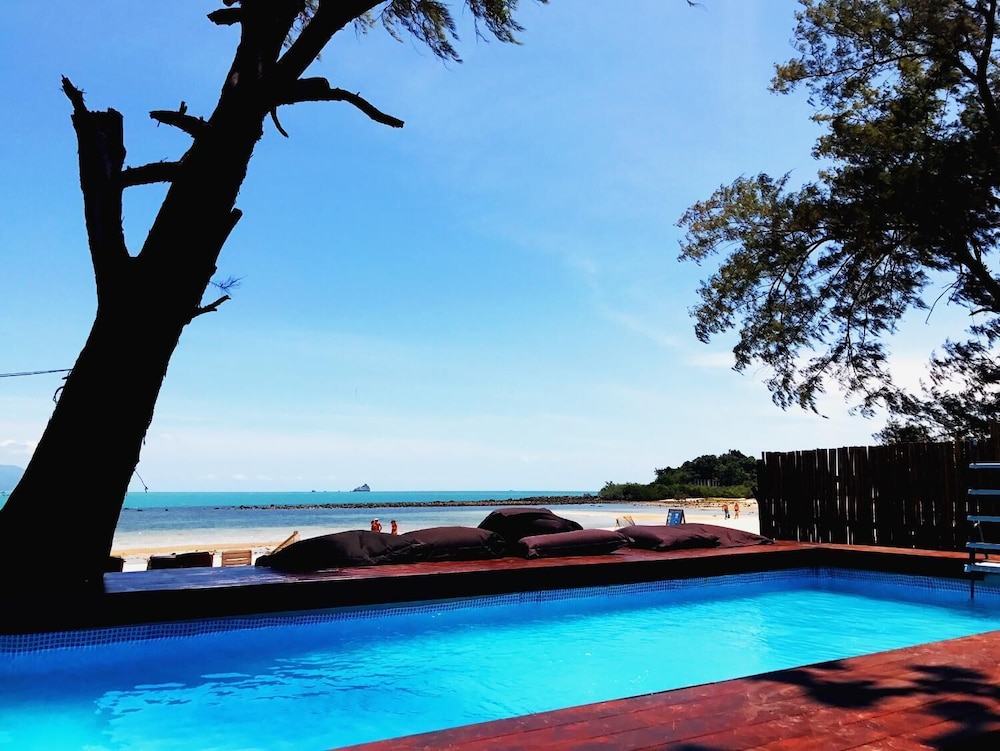 Kirati Beach Resort 35/40
