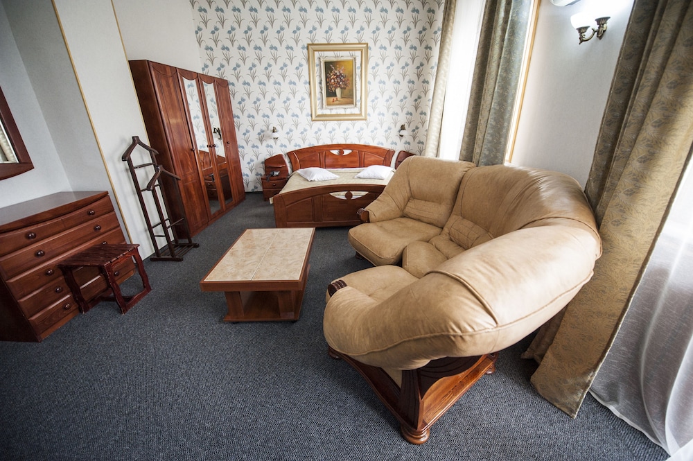 Bucharest Comfort Suites 48/66