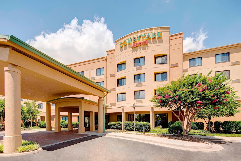 Courtyard By Marriott Roanoke Airport 1/39