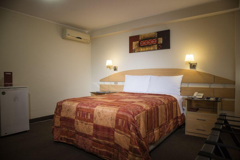 Room, Single