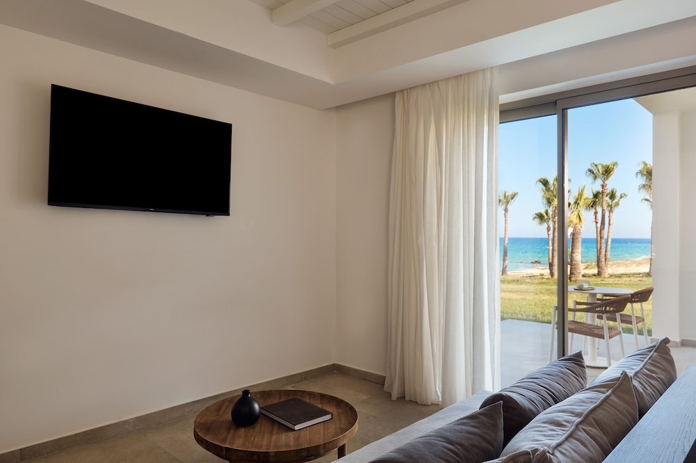 1 BEDROOM, SUITE, TWIN BEDS, SEA VIEW, SOFA