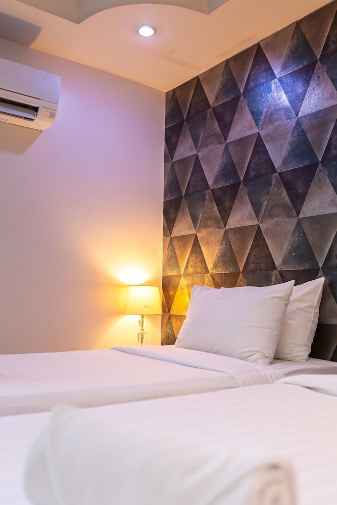Bed By Tha-Pra Hotel And Apartment 11/36