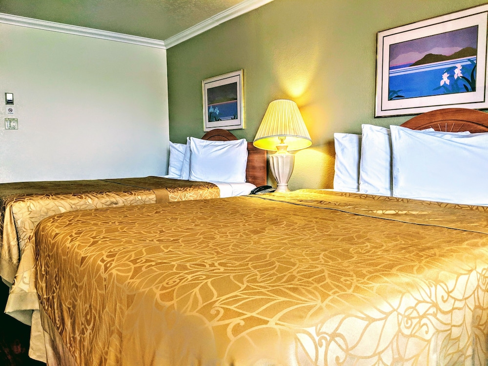 Budget Inn Corcoran Near Tulare CA 43 11/50