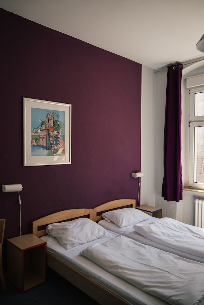 Happy Hotel Berlin 17/50