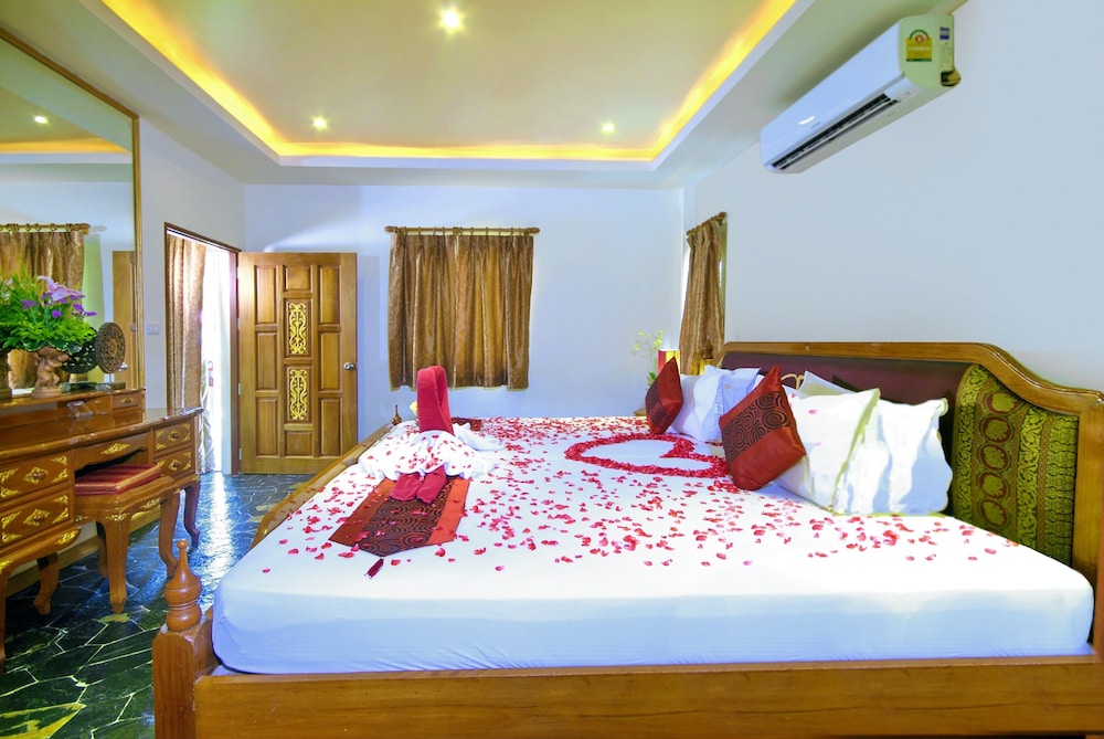 The Siam Residence Boutique Resort 12/69