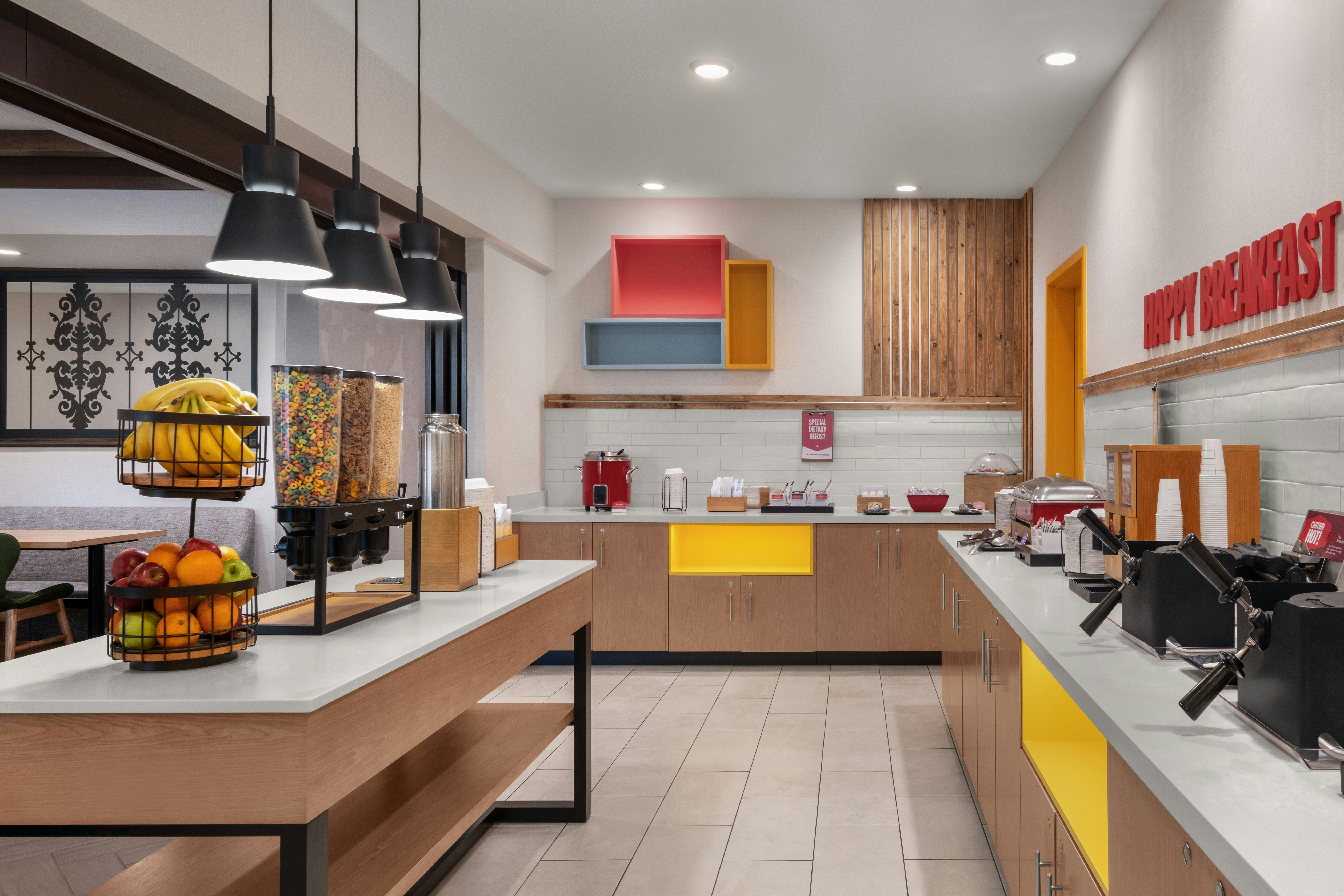 Hampton Inn & Suites Fresno, CA 27/45