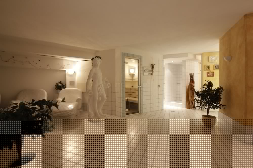 Hotel Tia Monte 10/23