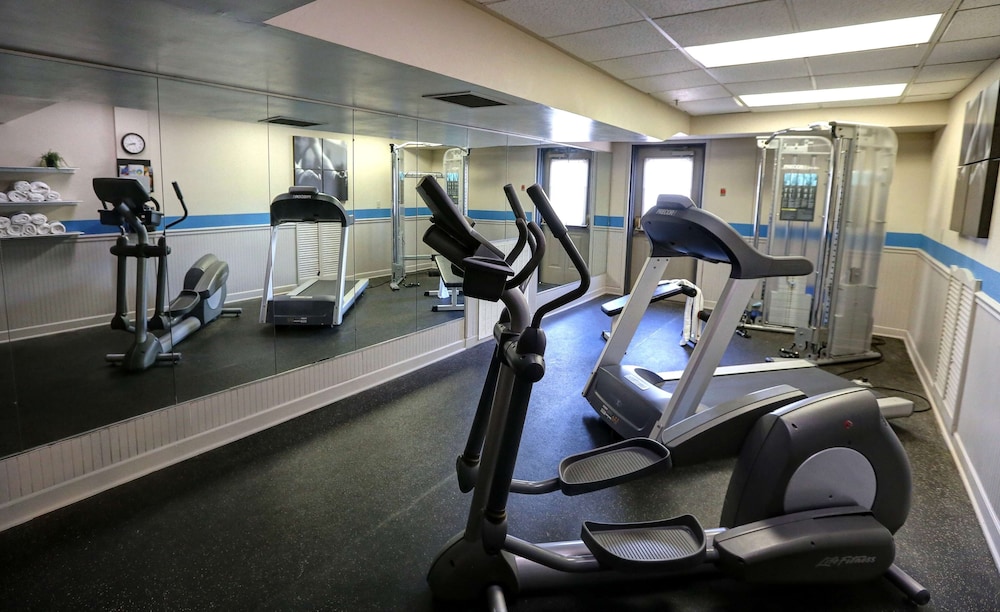 Country Inn & Suites by Radisson, Charlotte I-85 Airport, NC 23/47