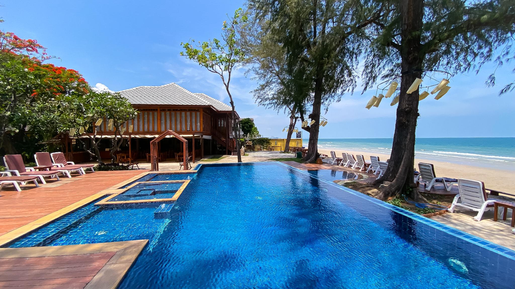 Pavilion, Villa, Double or Twin Bed