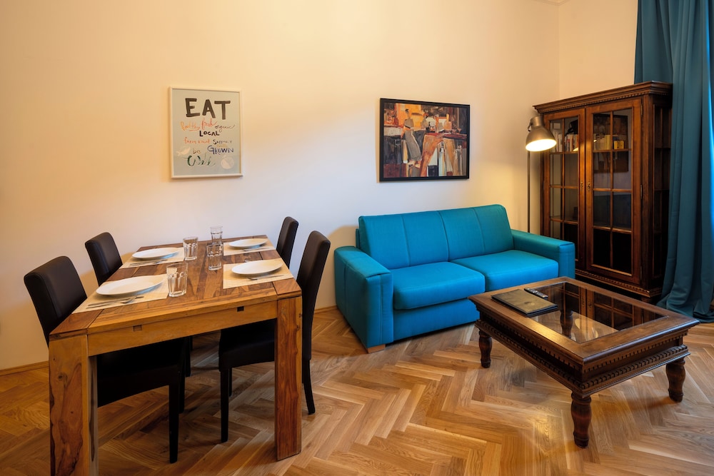 Old Town Aparthotel Michalska 55/75