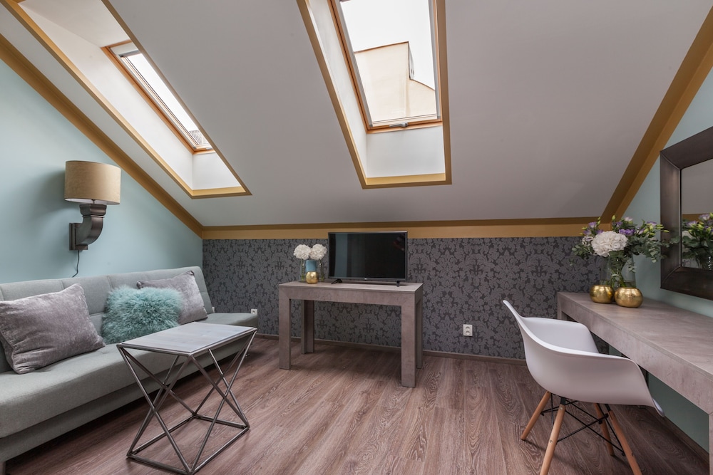 Gorgeous Prague Rooms 32/60