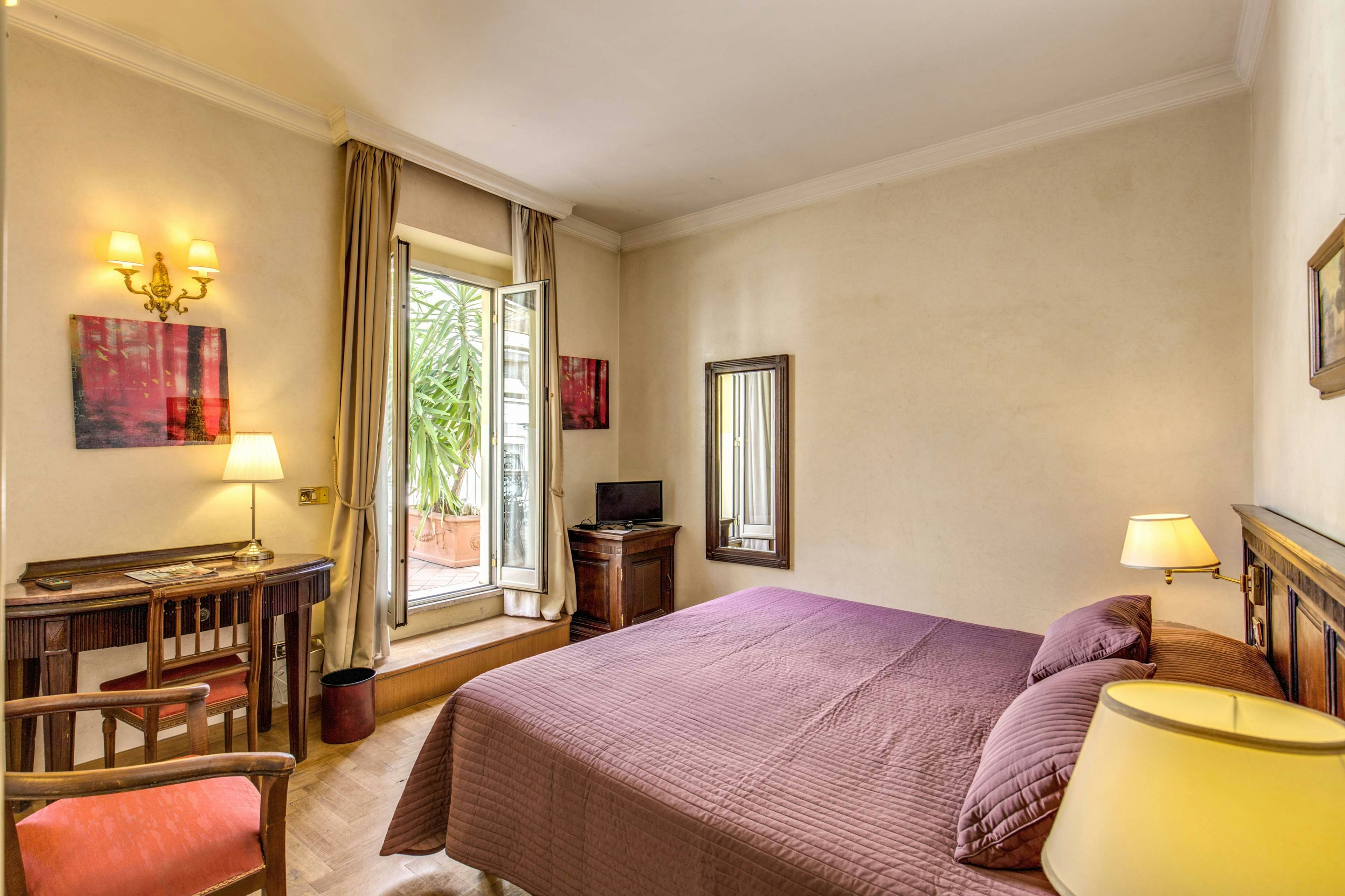 Hotel Cinquantatre 9/29