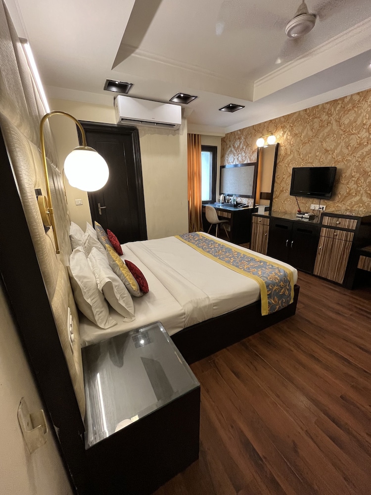 The Oakland Plaza by Orion Hotels 22/48